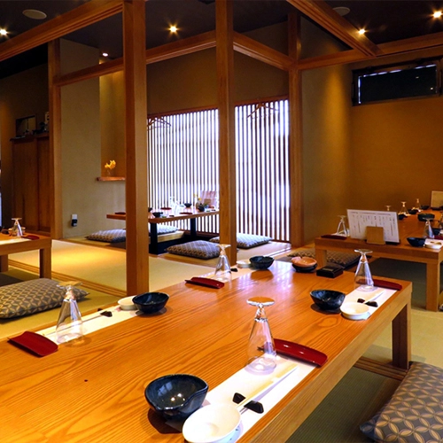 熊本 馬刺し 安坐